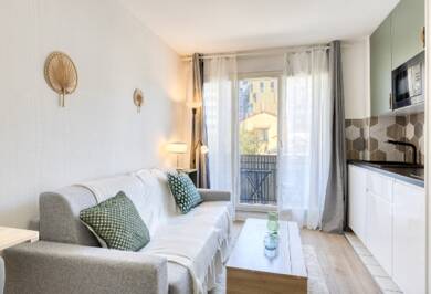 Appartement à louer 850 € 1 pièce 19 m² 1er étage Dhuys-François Mitterand Bagnolet 93170