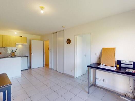Appartement à louer 470 € 2 pièces 1 chambre 39 m² RDC Belair Rodez 12000