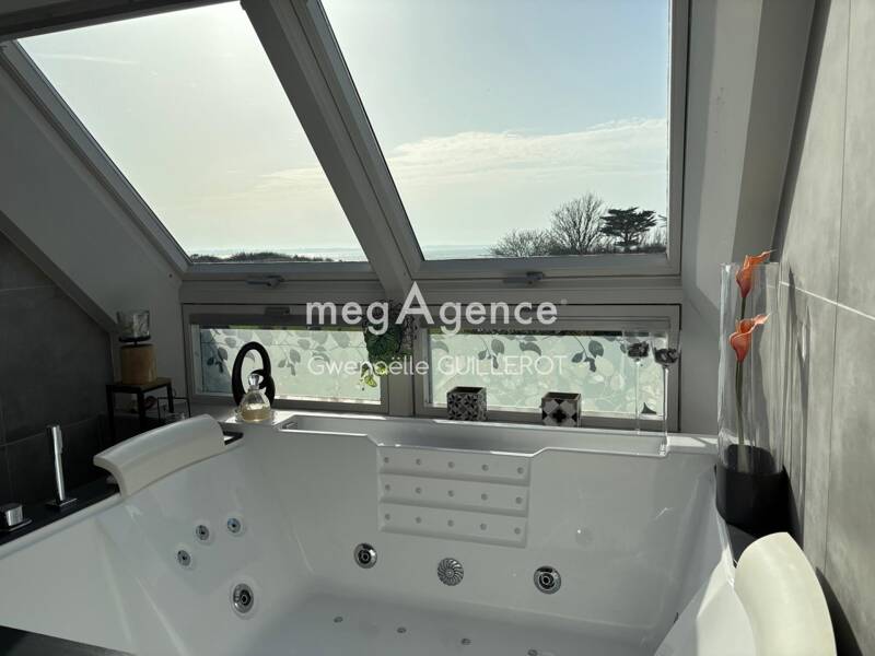 Maison à vendre, 280m², LARMOR PLAGE