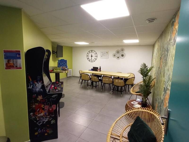 Maison à louer, 18m², MARSEILLE 5E