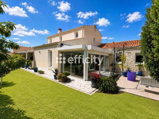 Maison à vendre 587 000 € 6 pièces 4 chambres 160 m² 585 m² de terrain Bourg Périgny 17180