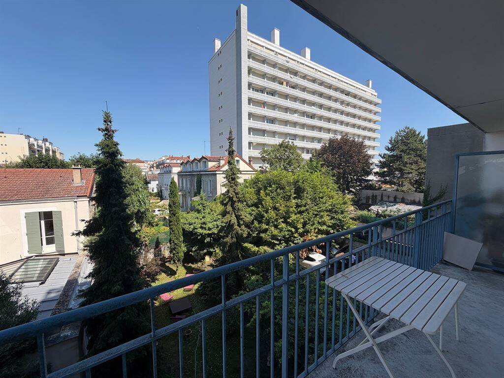 Maison à louer, 33m², COURBEVOIE