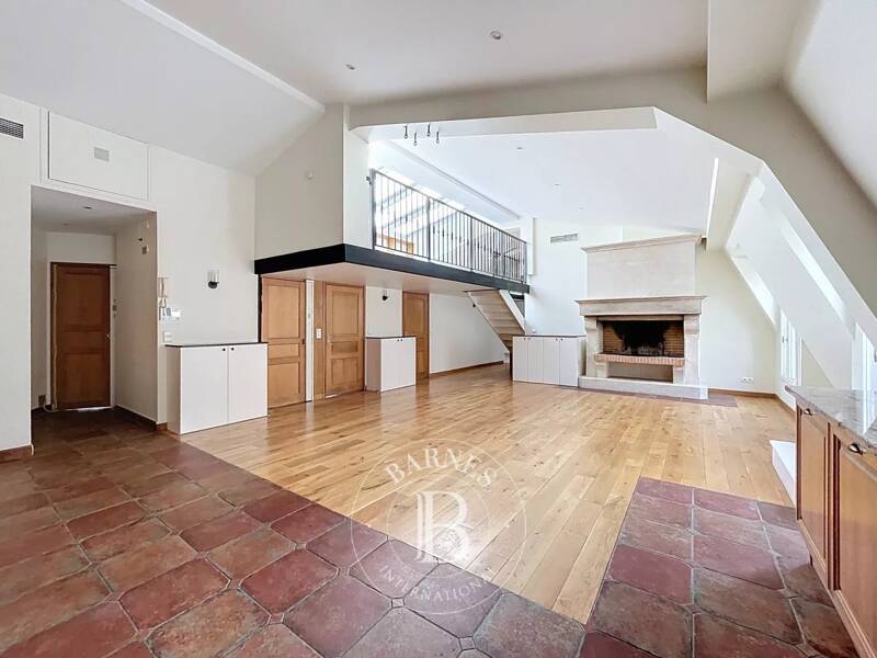 Maison à louer, 122m², PARIS 16E