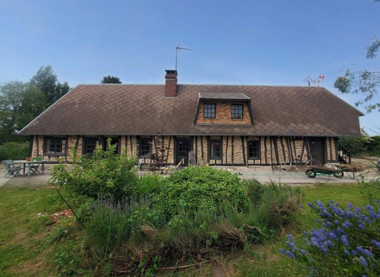 Maison à vendre 209 000 € 4 pièces 2<br/>chambres 85 m²<br/>superficie 2 446 m²<br/>terrain Routot 27350
