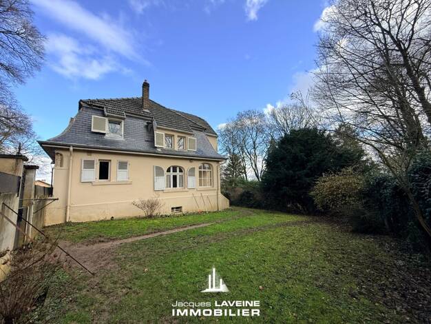 Maison à vendre 498 500 € 7 pièces 5 chambres 165 m² 534 m² de terrain Plappeville 57050