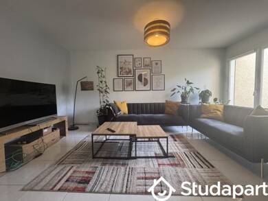 Maison à louer 2 050 € 5 pièces 1 chambre 108 m² disponible à partir du 11/08/2025 Chemin Vert-Pincevents-La Roniere Éragny 95610