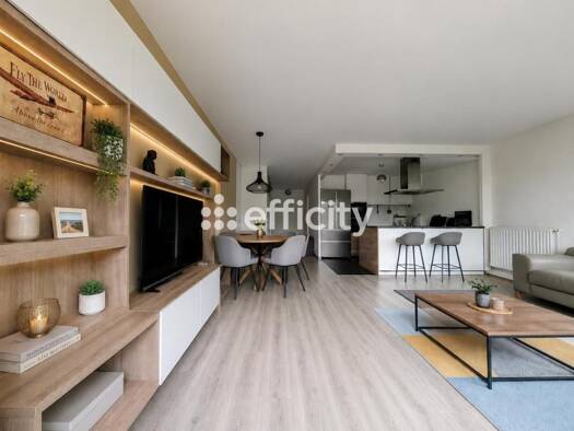 Appartement à vendre 269 500 € 4 pièces 3 chambres 100 m² Étage 4/9 Residentiel-Barre d'Ormesson Enghien-les-Bains 95880