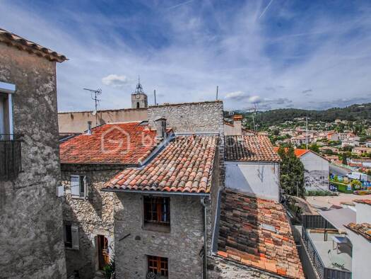 Maison à vendre 299 000 € 4 pièces 3 chambres 87,7 m² Village Centre La Colle-sur-Loup 06480