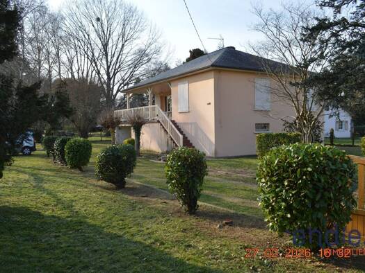 Maison à vendre 220 000 € 5 pièces 3 chambres 82 m² 1 445 m² de terrain Gurmençon 64400