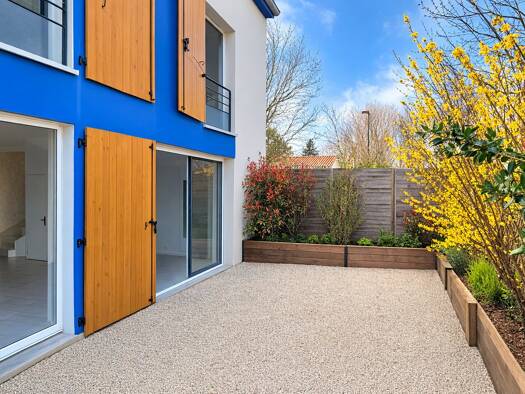 Duplex à vendre 180 000 € 3 pièces 2 chambres 69 m² RDC/1 Centre Ville Mâcon 71000