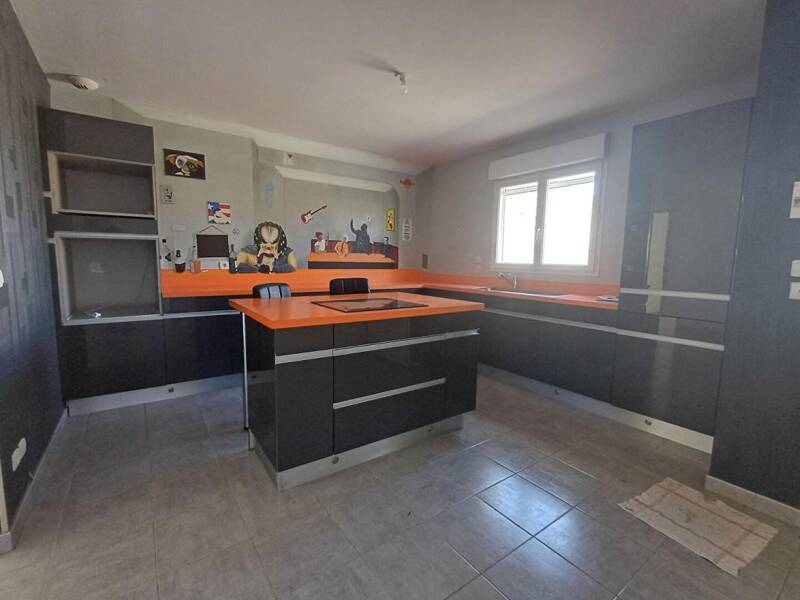 Maison à vendre, 120m², MONCETZ LONGEVAS