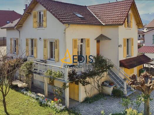 Maison de ville à vendre 360 000 € 8 pièces 5 chambres 172 m² 500 m² de terrain Grenoble 38100