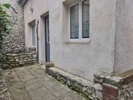 Appartement à vendre 109 000 € 2 pièces 1 chambre 59 m² RDC Zone Industrielle Gonesse 95500