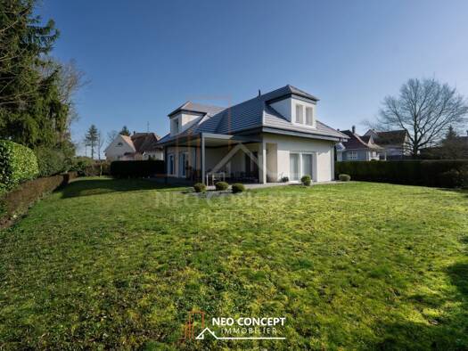 Maison à vendre 587 500 € 5 pièces 3 chambres 166 m² 821 m² de terrain Est Brumath 67170