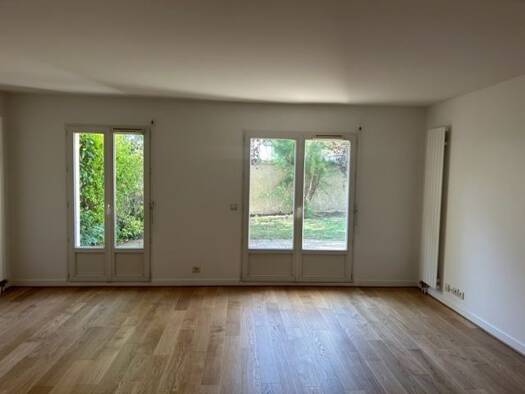 Duplex à louer 2 645 € 6 pièces 5 chambres 126 m² RDC Centre Ville Croissy-sur-Seine 78290