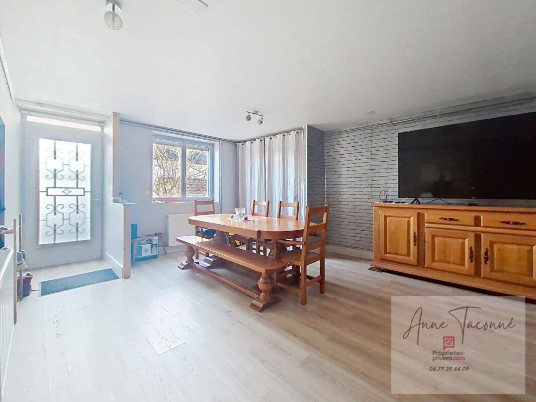 Maison à vendre, 121m², ESTOUCHES