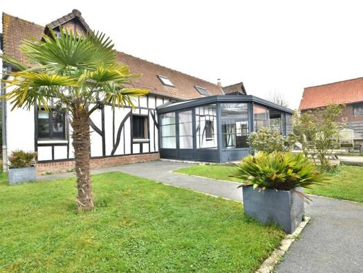 Maison à vendre 315 000 € 3 pièces 2 chambres 132,3 m² 623 m² de terrain Vaux-en-Amiénois 80260