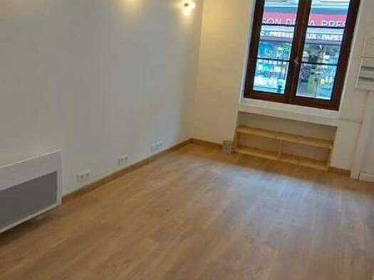 Maison à louer 650 € 2 pièces 1 chambre Monsegur 33580