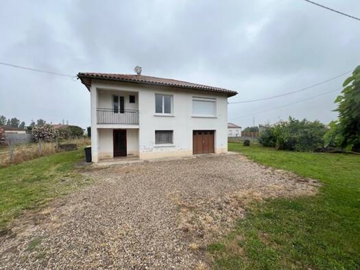 Maison à louer 680 € 4 pièces 3 chambres 65 m² 343 m² de terrain La Queille-Grand Jean Tonneins 47400