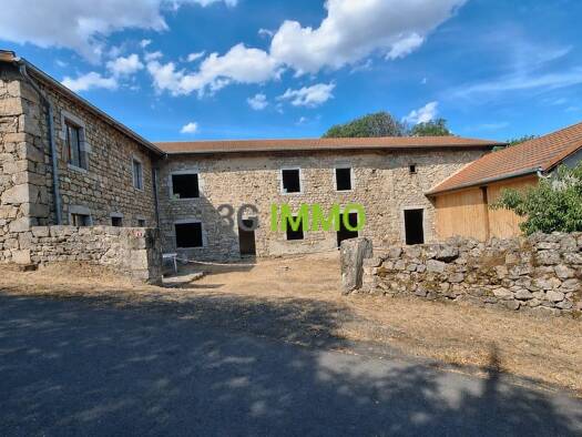 Ferme à vendre 170 000 € 3 pièces 2 chambres 49 m² 900 m² de terrain Saint-Just 63600
