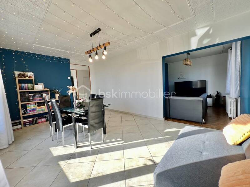 Maison à vendre, 77m², LAROCHE SAINT CYDROINE