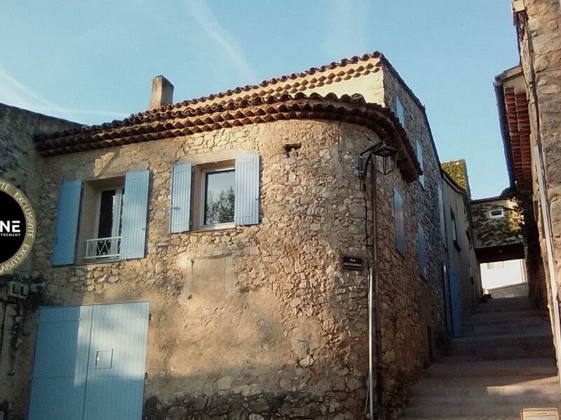 Maison à louer, 90m², SAINT ESTEVE JANSON