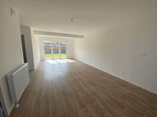 Appartement à louer 835 € 3 pièces 2 chambres 64 m² RDC Secteur Périphérique Fleury-sur-Orne 14123
