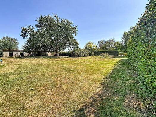 Terrain constructible à vendre 56 500 € 1 200 m² de terrain Saint-Mards-de-Blacarville 27500