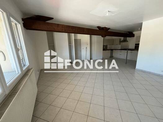 Appartement à louer 690 € 3 pièces 2 chambres 82,6 m² 1er étage Domarin 38300