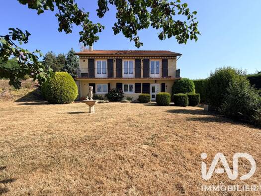Maison à vendre 259 000 € 5 pièces 4 chambres 135 m² 2 487 m² de terrain Saint-Paulien 43350