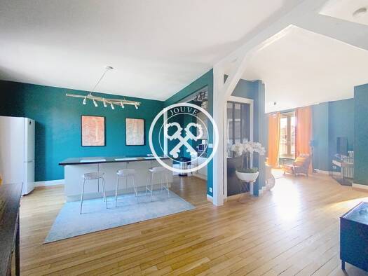 Duplex à vendre 230 000 € 5 pièces 3 chambres 100 m² Étage 2/2 Troyes 10000