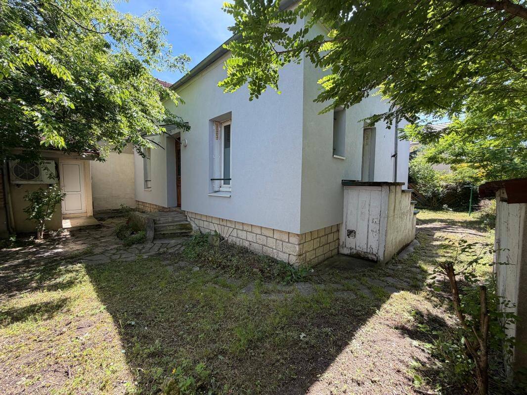 Maison à vendre, 251m², SAINT MAUR DES FOSSES