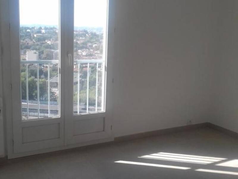 Maison à louer, 80m², MARSEILLE 10E