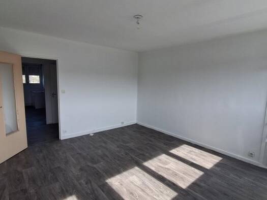 Appartement à louer 604 € 4 pièces 3 chambres 82 m² 4ème étage Le Grand Pont Rive-de-Gier 42800