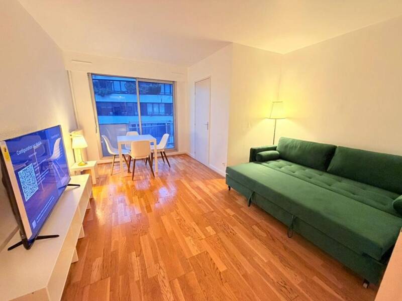 Maison à louer, 24m², PARIS 14E