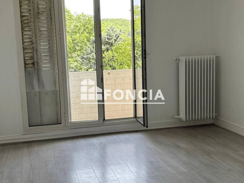 Maison à louer, 40m², SAINT MAUR DES FOSSES