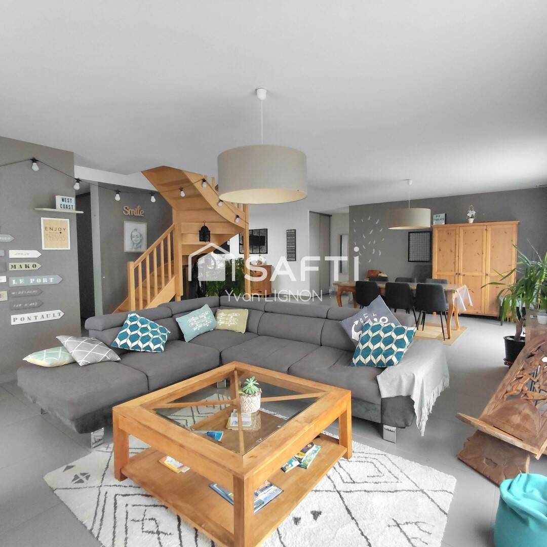 Maison à vendre, 136m², LA TURBALLE