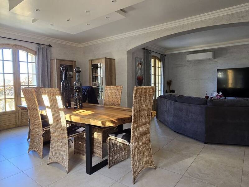 Maison à vendre, 160m², SAINT VICTORET