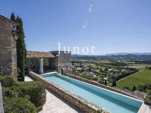 Maison à vendre 9 900 000 € 13 pièces 8 chambres 650 m² 5 000 m² de terrain Joucas 84220