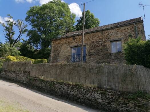 Maison à louer 1 300 € 3 pièces 2 chambres 92 m² 400 m² de terrain Dizimieu 38460