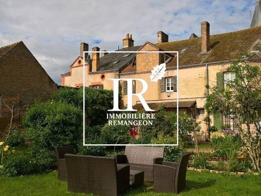 Maison à vendre 1 365 000 € 25 pièces 10 chambres 643,1 m² Chaumont-sur-Tharonne 41600