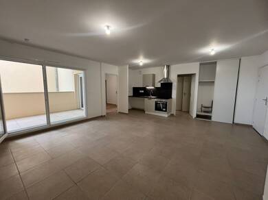 Appartement à louer 920 € 3 pièces 68,2 m² Étage 3/5 Strd Chenove 21300
