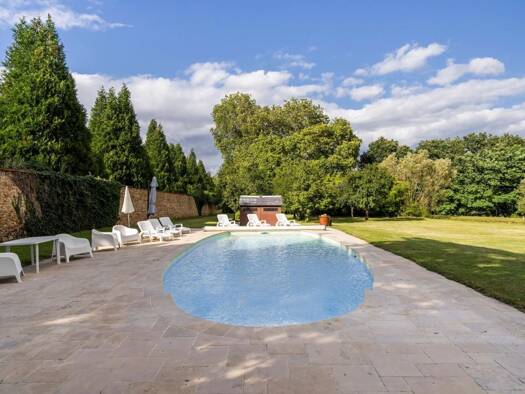 Demeure à vendre 1 249 900 € 12 pièces 7 chambres 508 m² 84 000 m² de terrain Bussière-Galant 87230