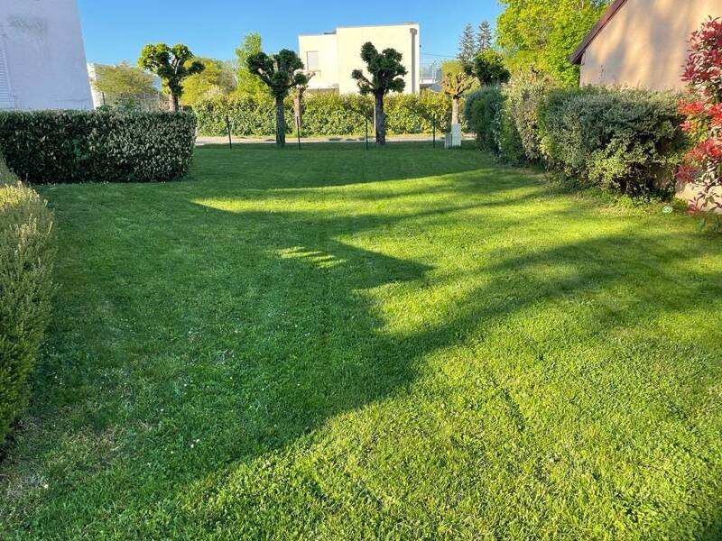 Maison à louer, 330m², SAINT GENIS POUILLY