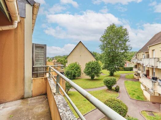 Appartement à louer 950 € 3 pièces 2 chambres 58,6 m² RDC Touques 14800