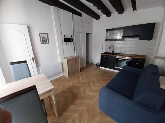 Appartement à louer 390 € 1 pièce 18,2 m² 1er étage Nord Saint-Yrieix-la-Perche 87500