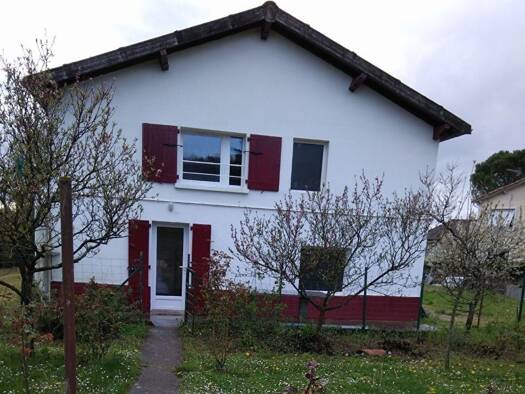 Maison à louer 770 € 3 pièces 2 chambres 64 m² 500 m² de terrain Rural Nord et Rural Est Castres 81100