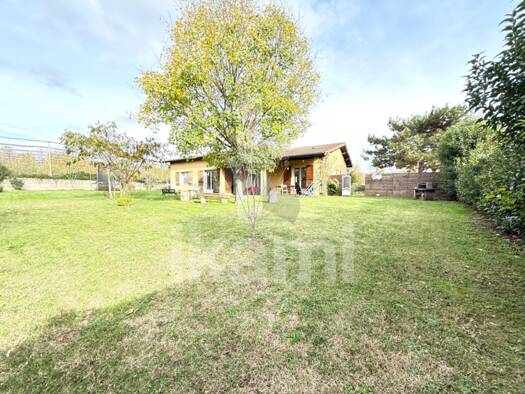 Maison à vendre 239 000 € 9 pièces 4 chambres 140 m² 1 160 m² de terrain Saint-Uze 26240