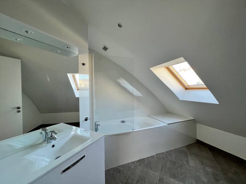 Maison à louer, 75m², PARIS 8E