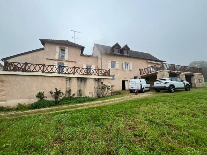 Maison à louer, 160m², CHARBONNIERES
